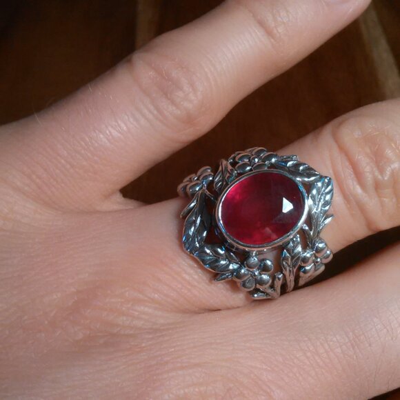 Niassa Ruby Sterling Silver Solitaire Ring (Size 8) - Picture 1 of 16